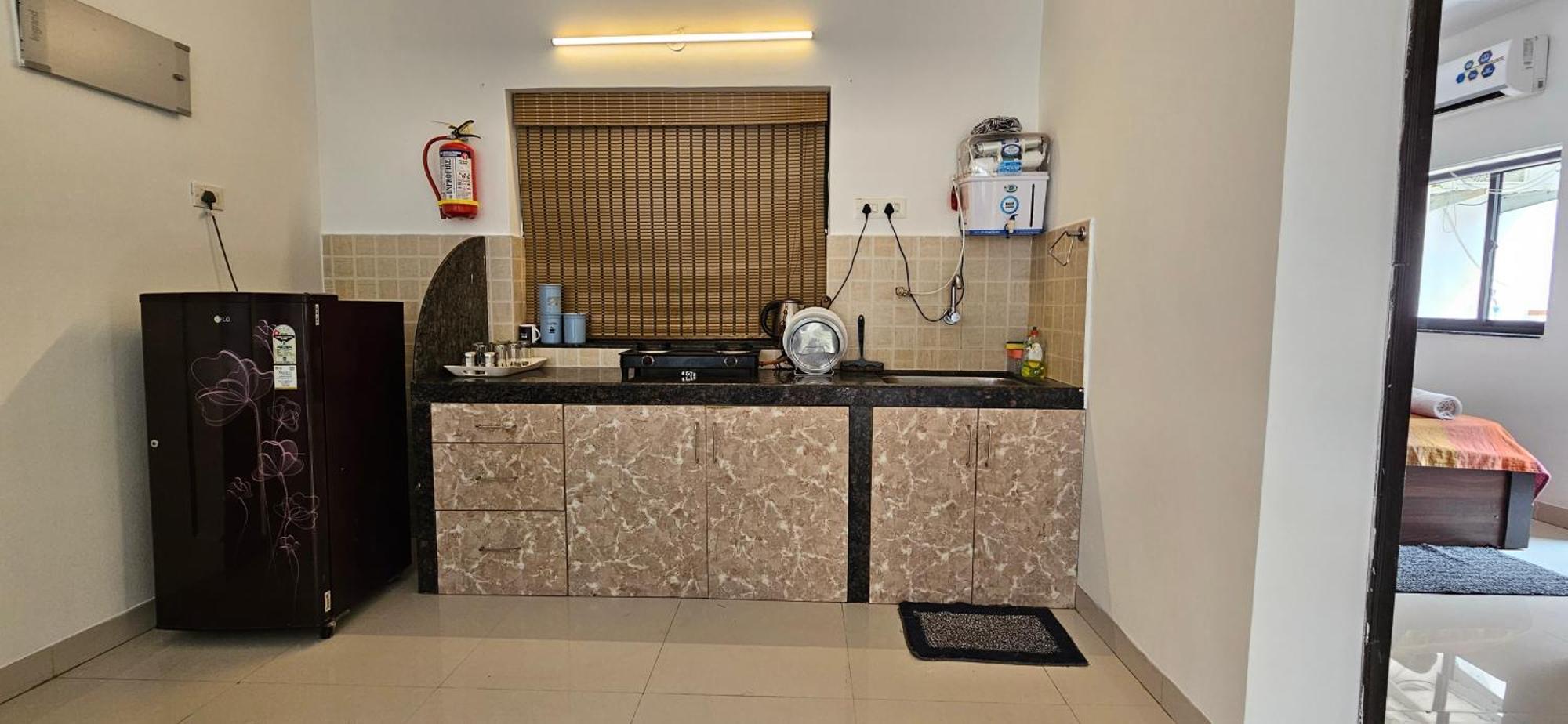 Amazing Pool View Candolim Goa 2Bhk Apartment Exteriör bild